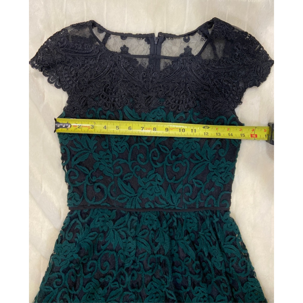 Adrianna Papell Green and‎ Black Lace Midi Dress Size 2 - Picture 9 of 11